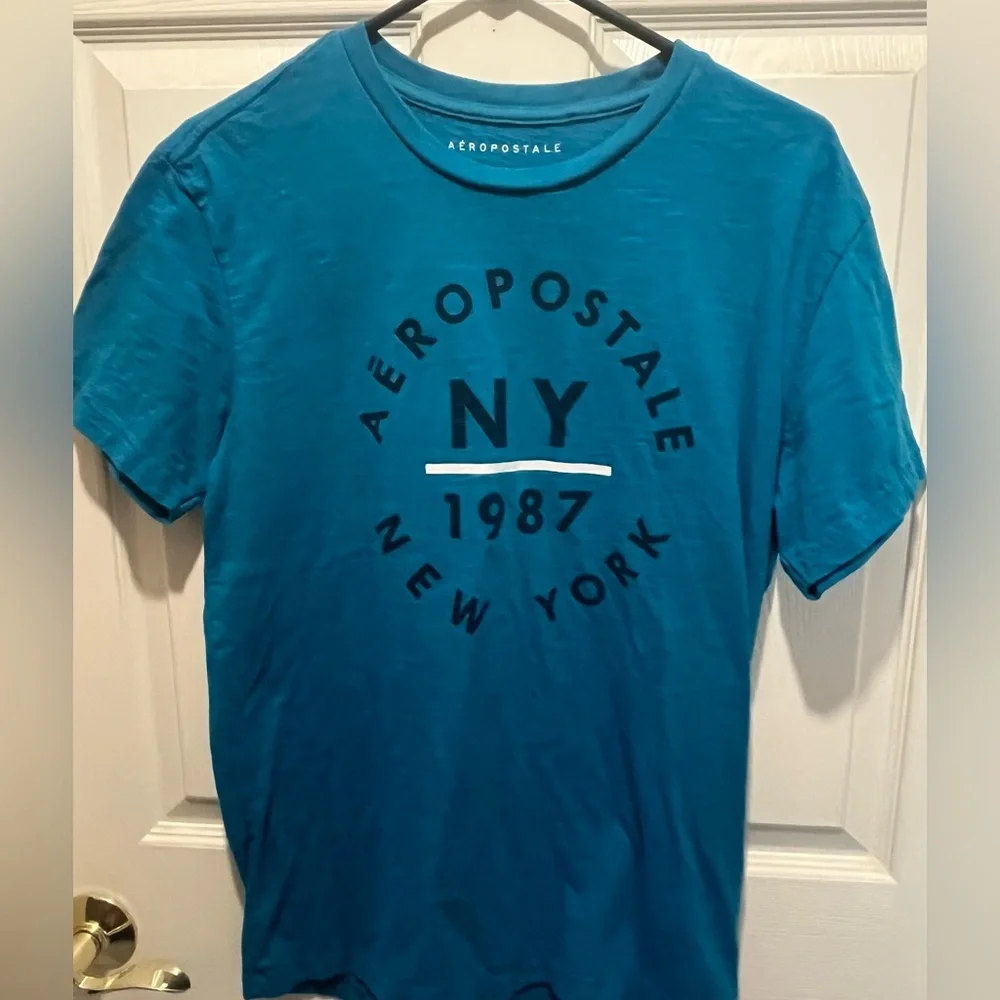 Aeropostale Men's Blue Graphic T-Shirt - Picture 2 of 4